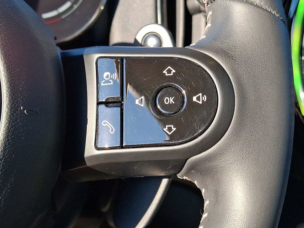 Thumbnail: 2024 MINI Cooper Countryman - 18