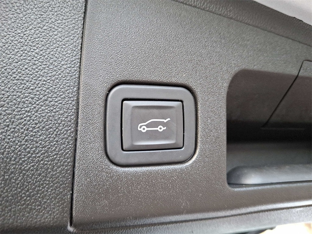 Thumbnail: 2018 Cadillac XT5 - 29