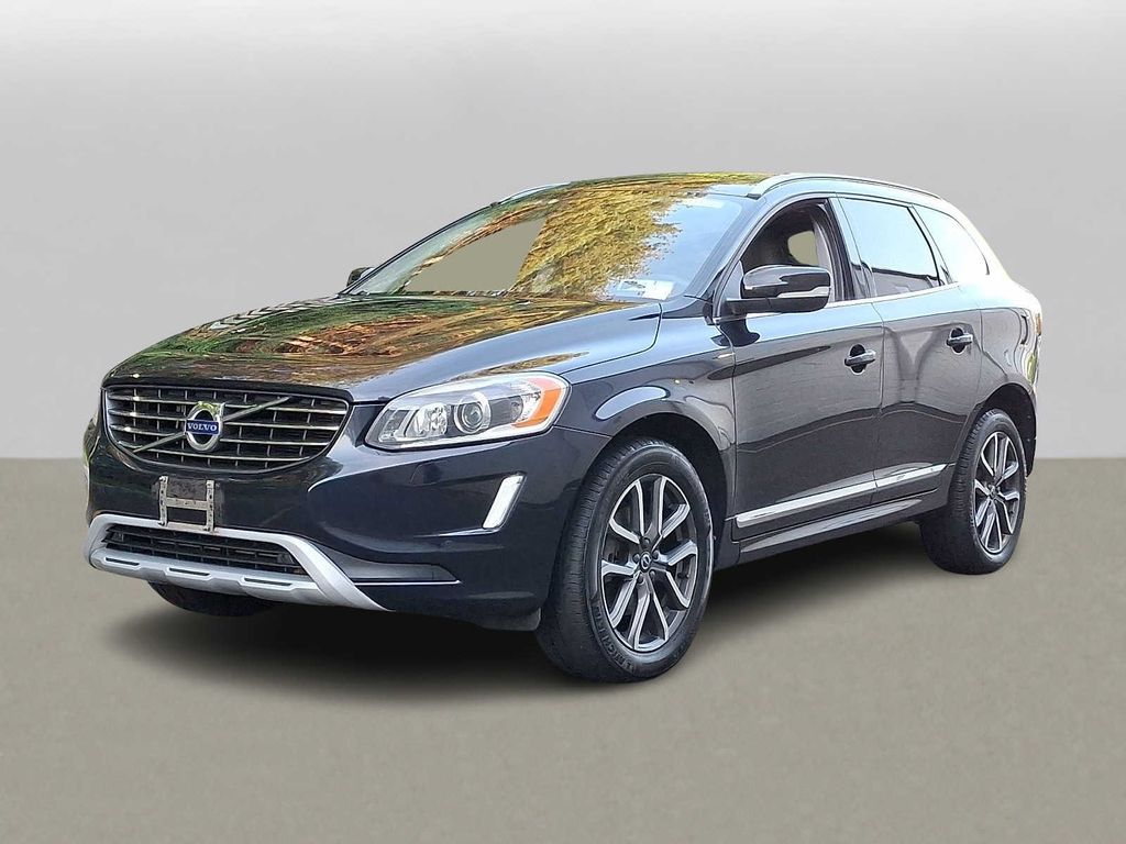 2017 Volvo XC60 T6 Dynamic -
                  Ramsey, NJ