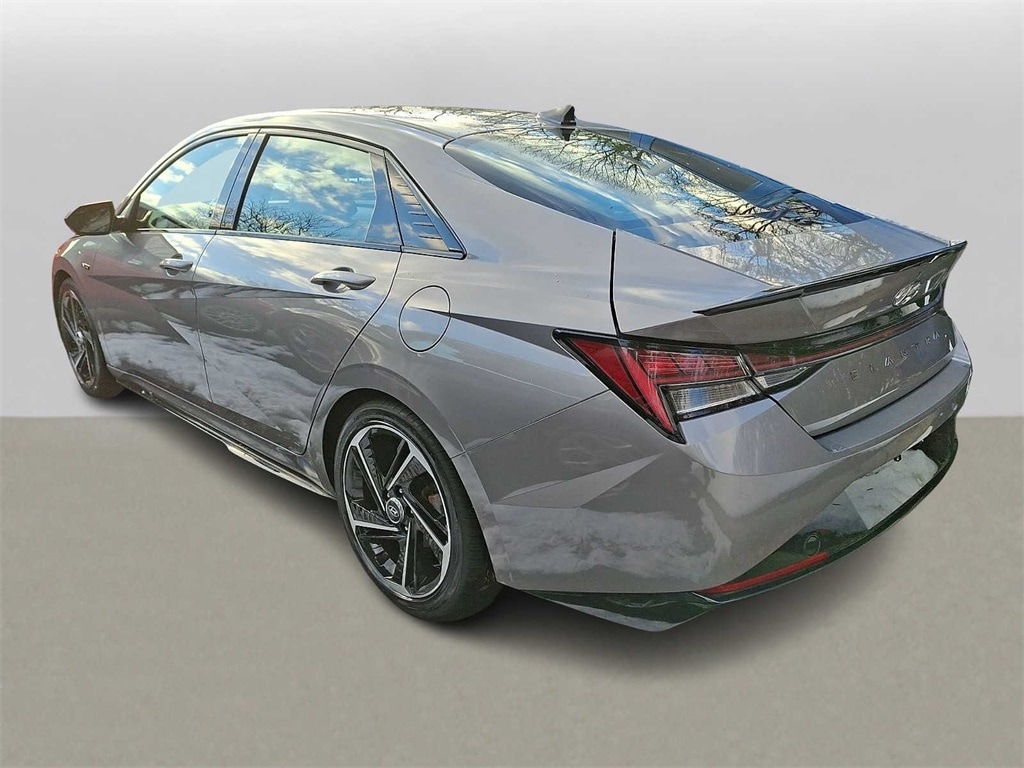 Thumbnail: 2022 Hyundai Elantra - 5