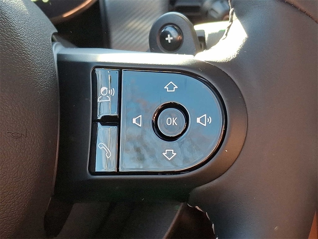 Thumbnail: 2023 MINI Cooper Hardtop - 21