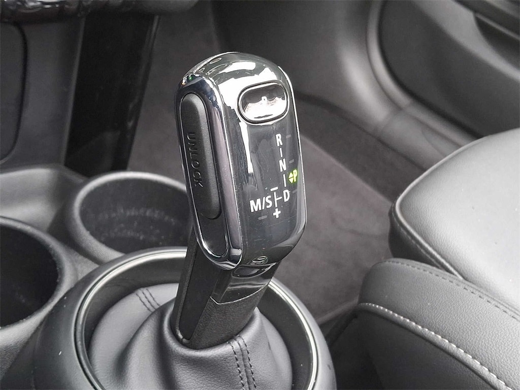 Thumbnail: 2023 MINI Cooper Convertible - 12