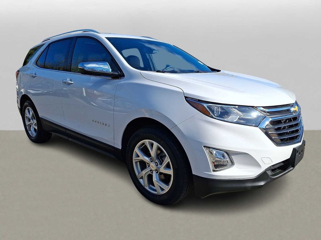 Thumbnail: 2020 Chevrolet Equinox - 3