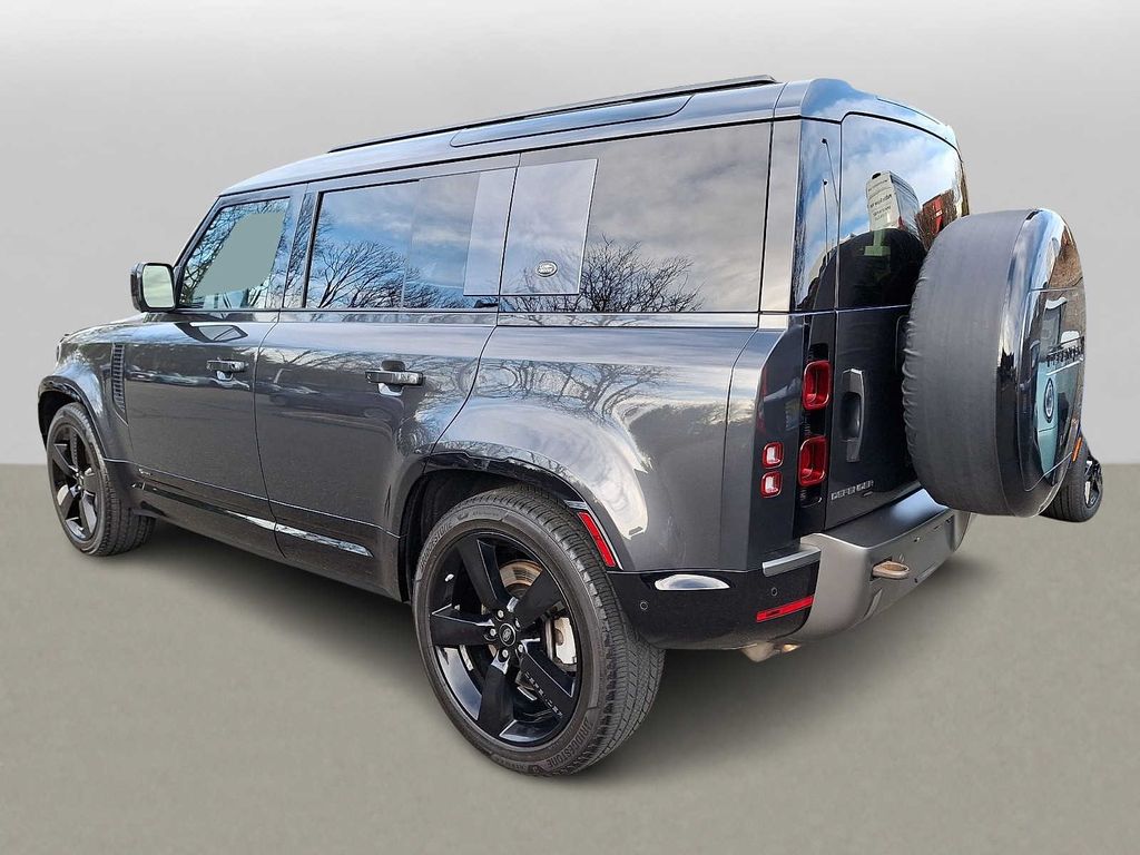 Thumbnail: 2021 Land Rover Defender - 5
