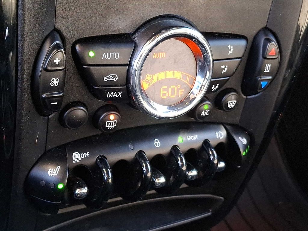 Thumbnail: 2015 MINI Cooper Countryman - 13