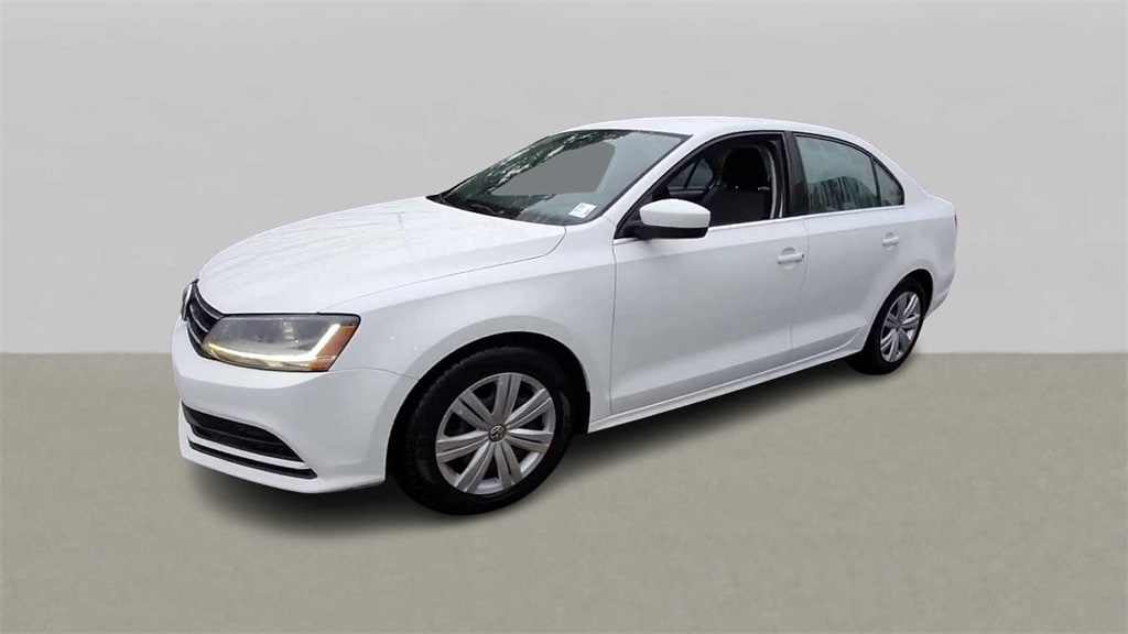 Thumbnail: 2017 Volkswagen Jetta - 4