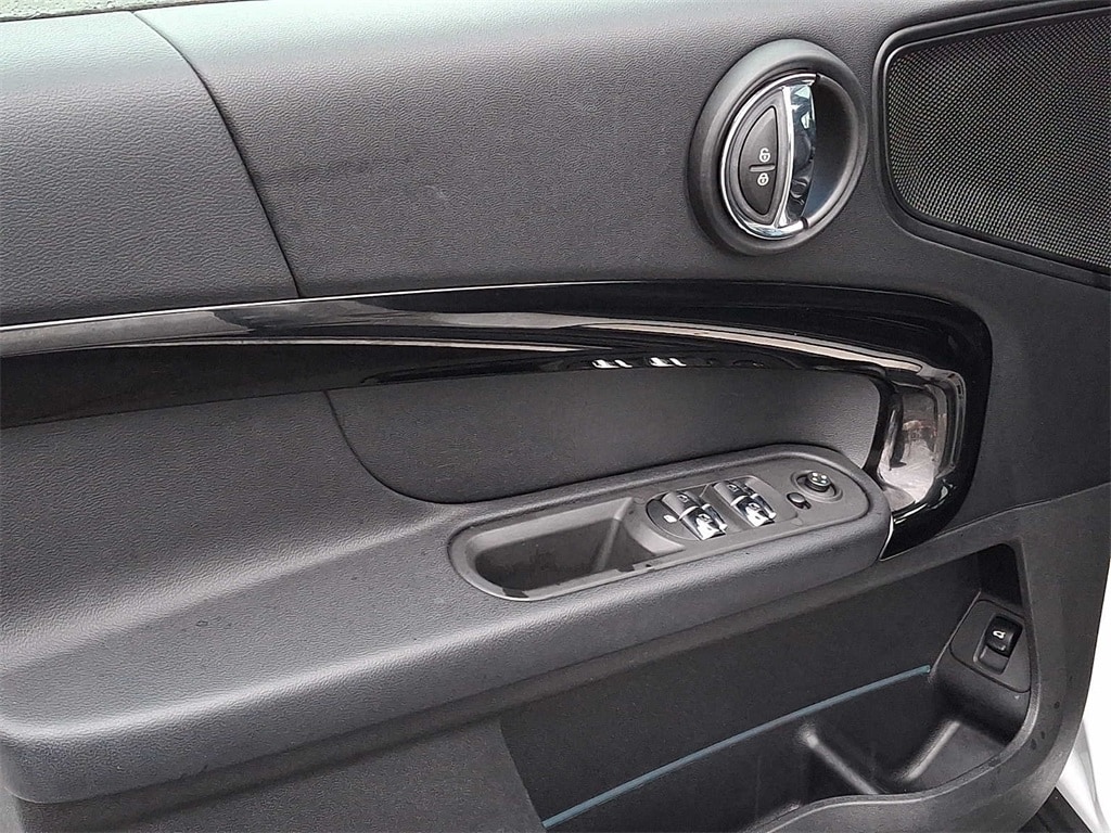 Thumbnail: 2019 MINI Cooper Countryman - 9