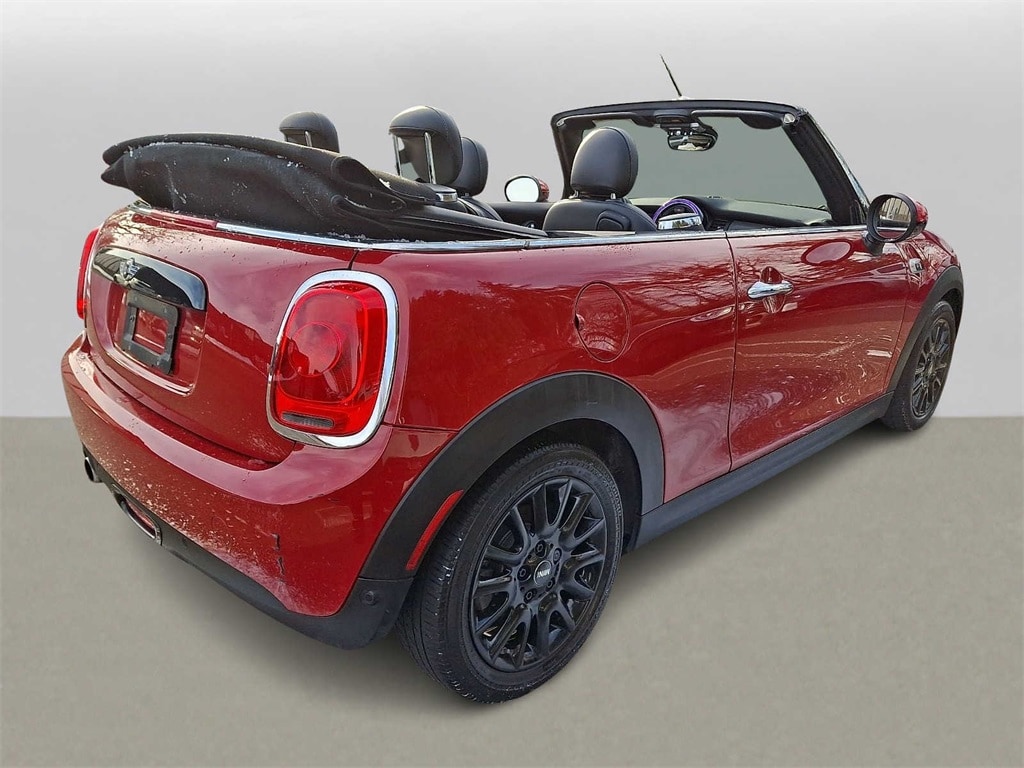 Thumbnail: 2018 MINI Cooper Convertible - 4