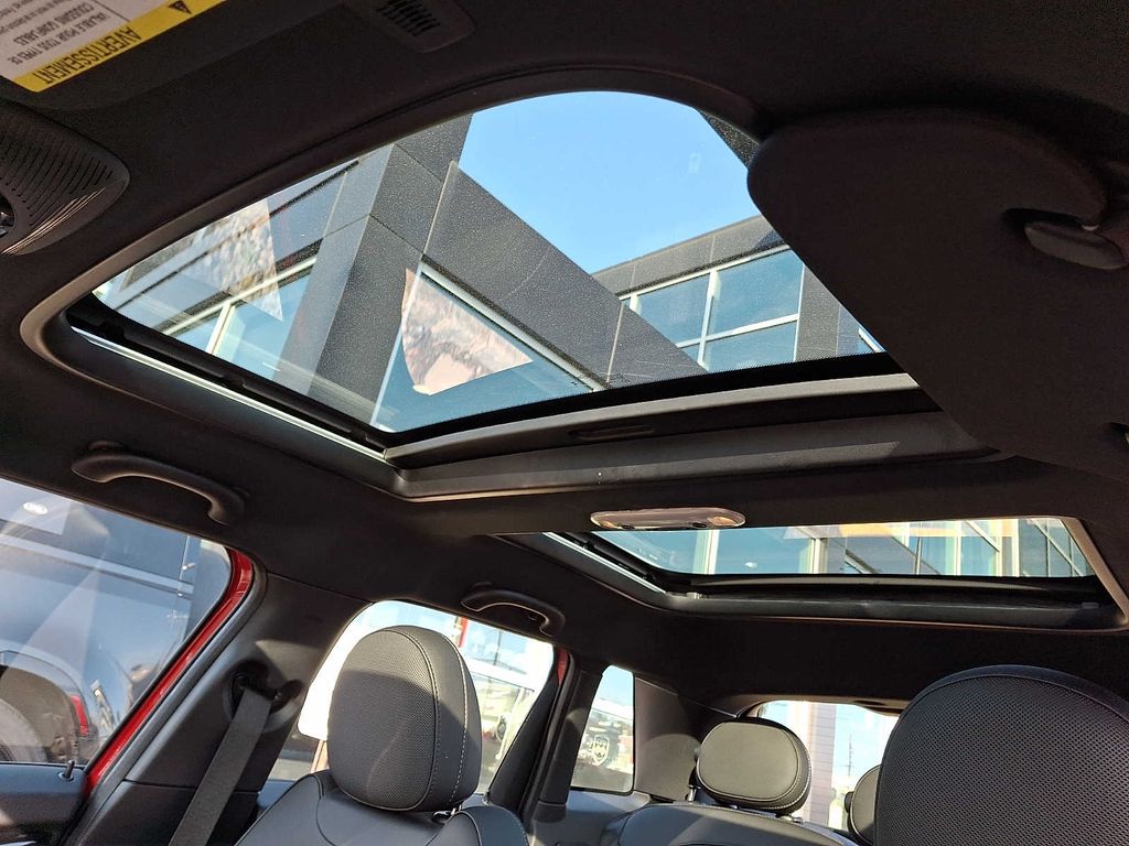 2023 MINI Hardtop 4 Door S - Photo 12
