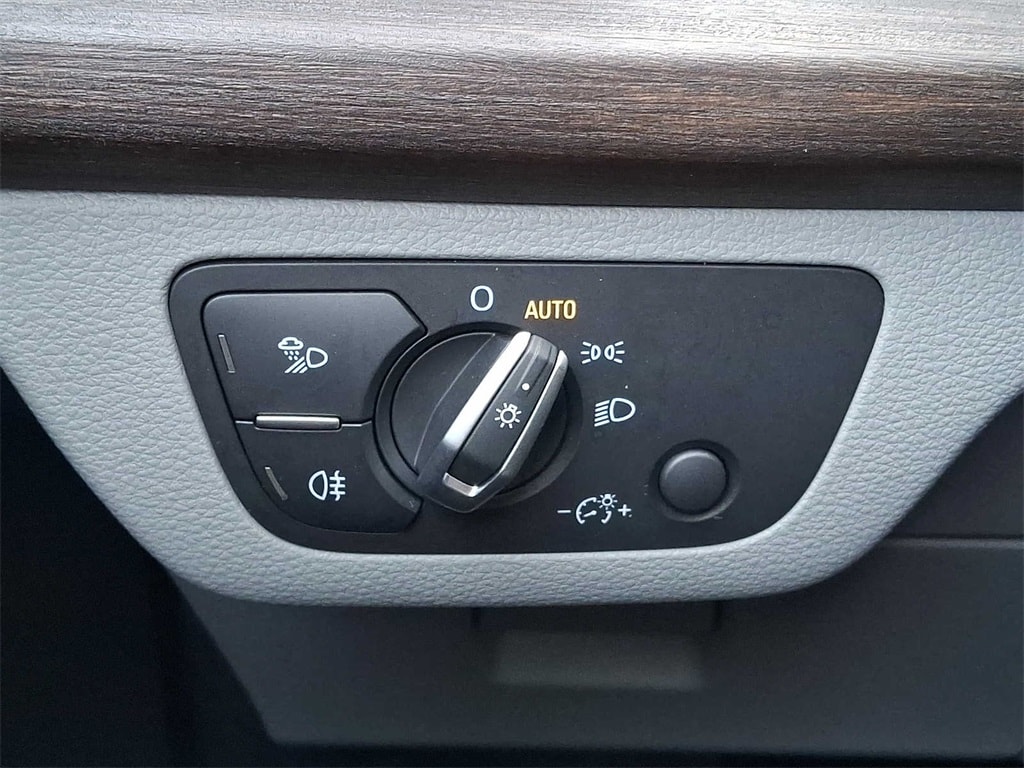 Thumbnail: 2021 Audi Q5 - 24