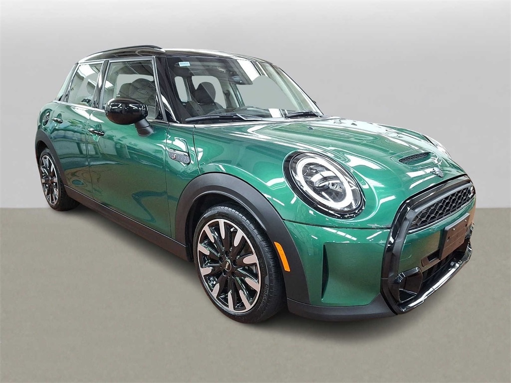 Thumbnail: 2024 MINI Cooper Hardtop - 3