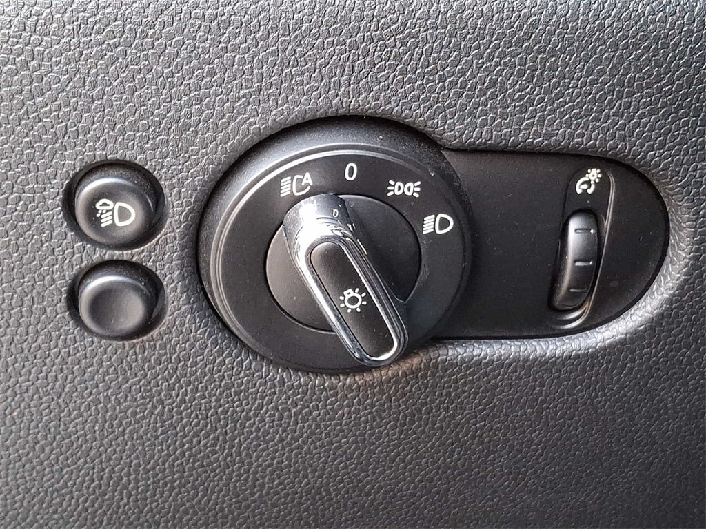 Thumbnail: 2022 MINI Cooper Convertible - 18