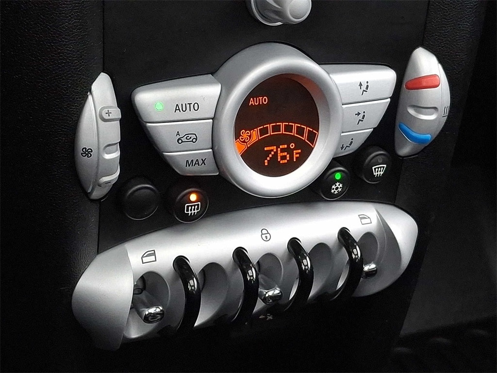 Thumbnail: 2009 MINI Cooper - 16