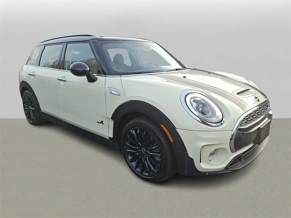 Thumbnail: 2019 MINI Cooper Clubman - 3