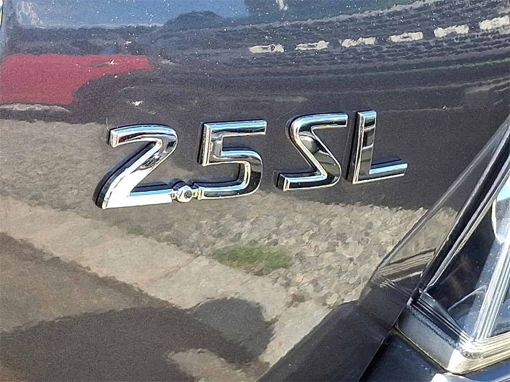 Thumbnail: 2010 Nissan Altima - 28