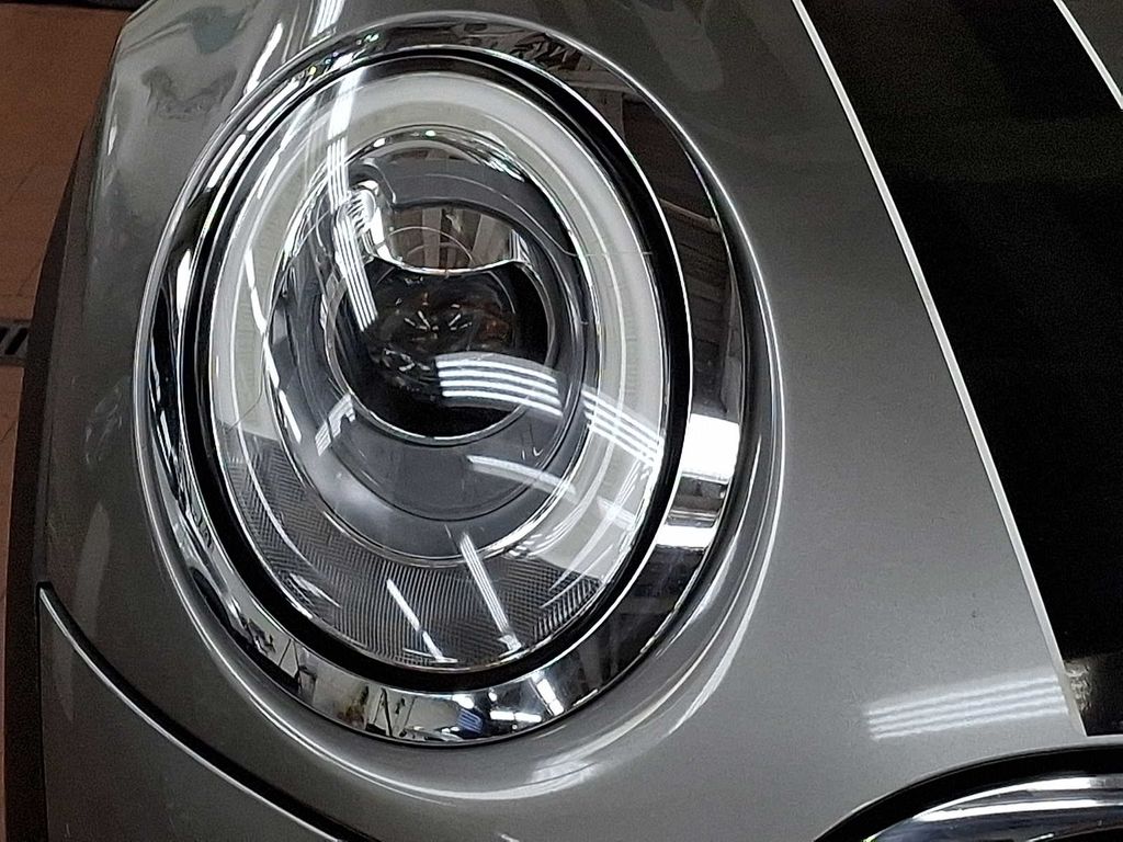 Thumbnail: 2016 MINI Cooper Convertible - 11