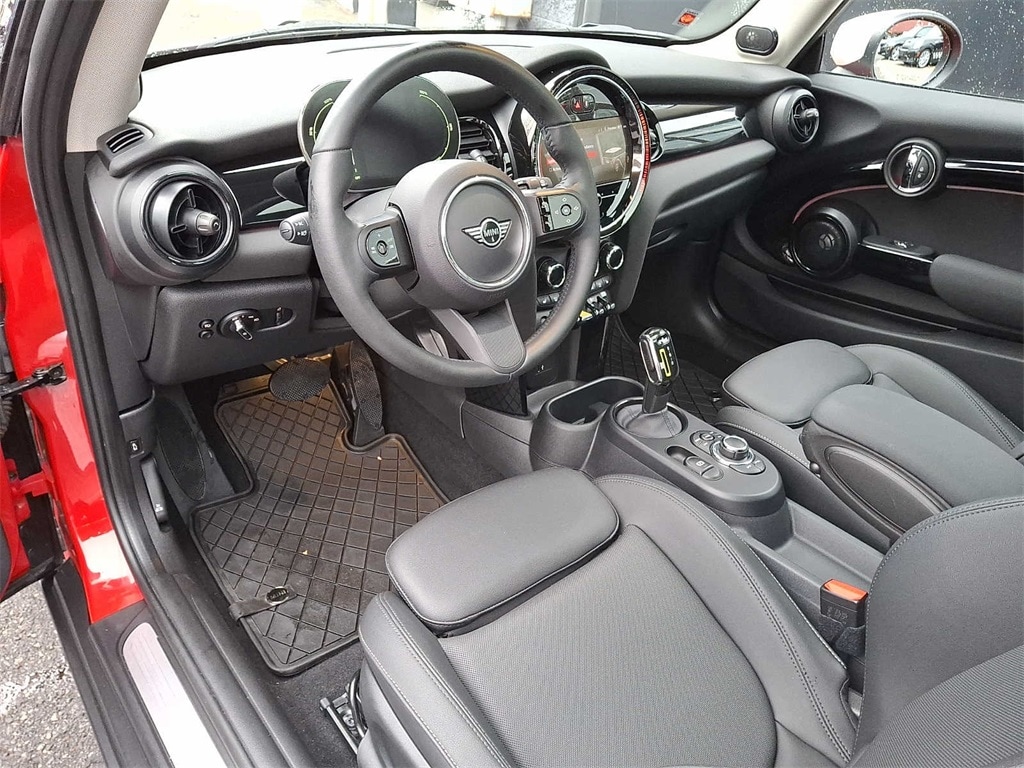 Thumbnail: 2024 MINI Cooper Hardtop - 10