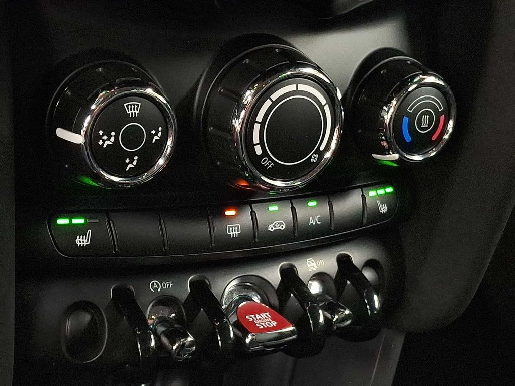 Thumbnail: 2021 MINI Cooper Hardtop - 14