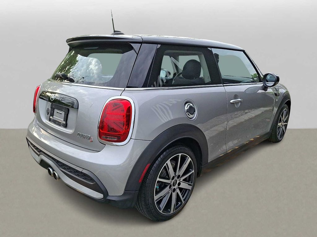 Thumbnail: 2024 MINI Cooper Hardtop - 5