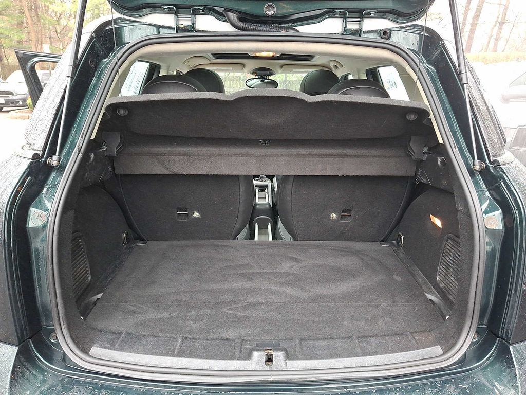 Thumbnail: 2012 MINI Cooper Countryman - 26