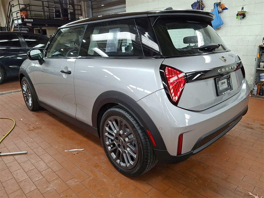 Thumbnail: 2025 MINI Cooper Hardtop - 6