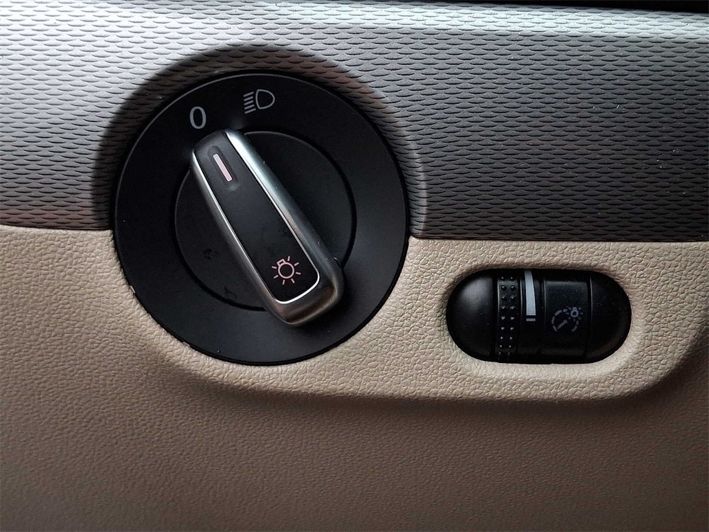 2017 Volkswagen Jetta SE 22