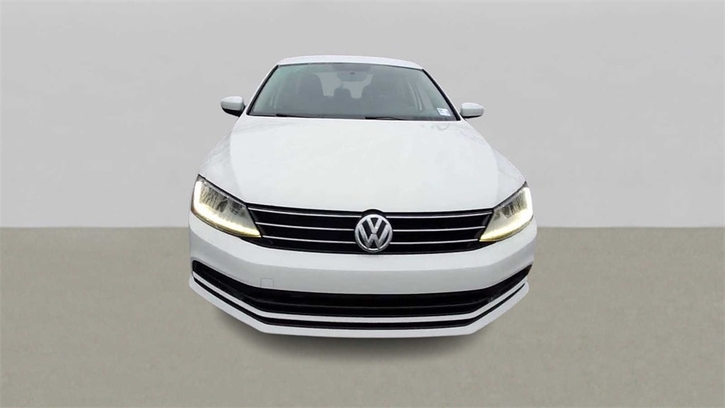 Thumbnail: 2017 Volkswagen Jetta - 3