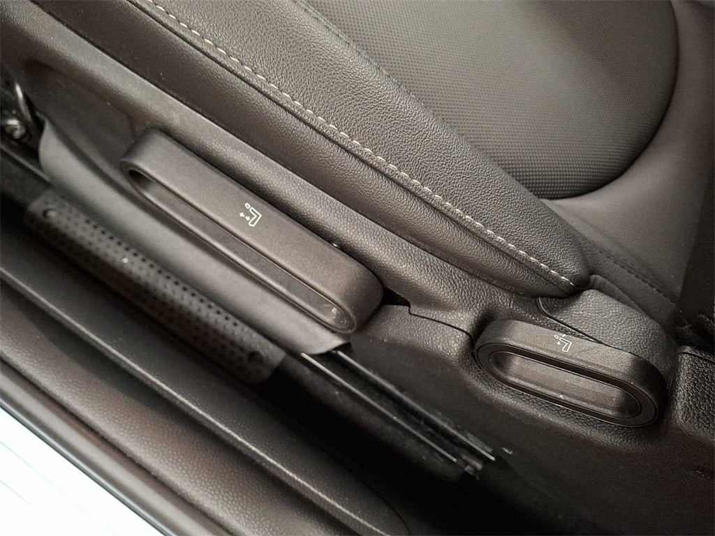 Thumbnail: 2023 MINI Cooper Convertible - 13