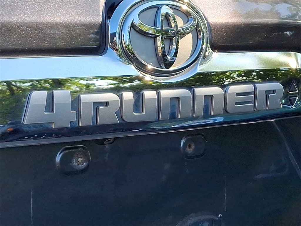 Thumbnail: 2012 Toyota 4Runner - 29