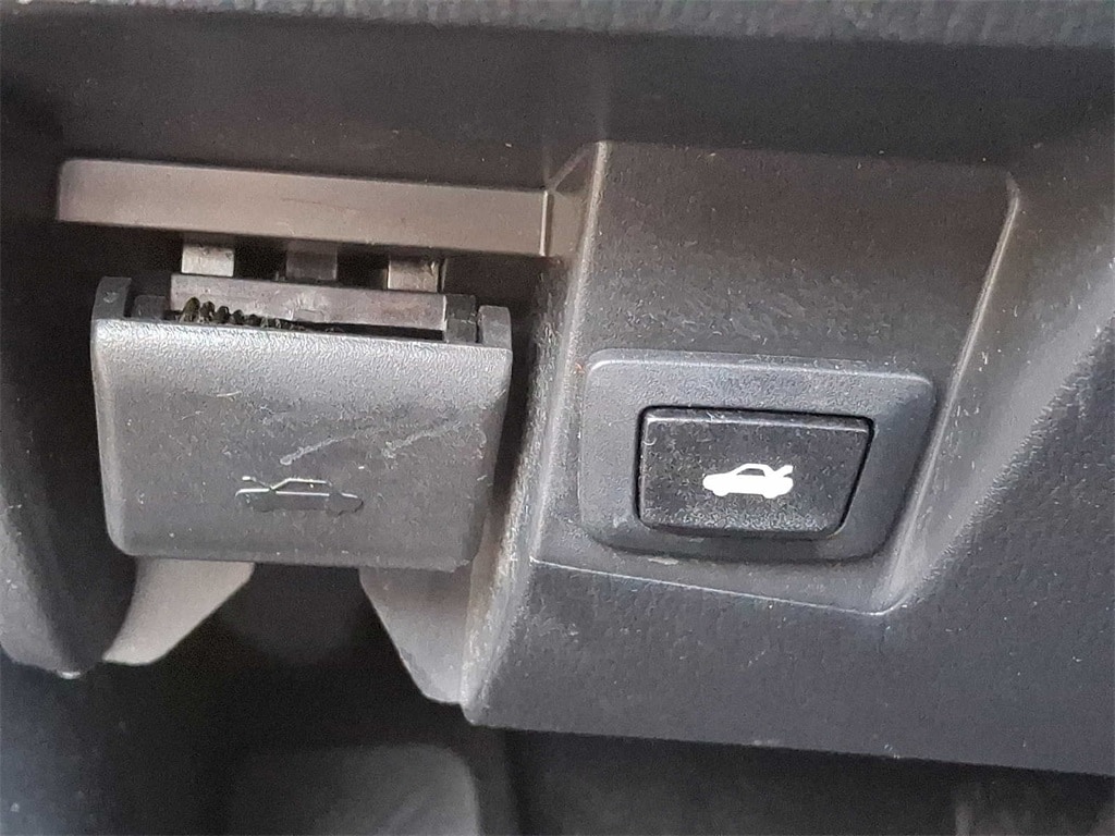 Thumbnail: 2022 Mazda MX-5 Miata - 24