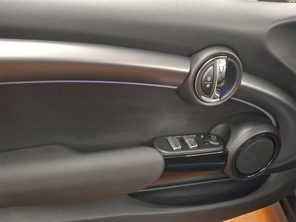 Thumbnail: 2023 MINI Cooper Convertible - 11