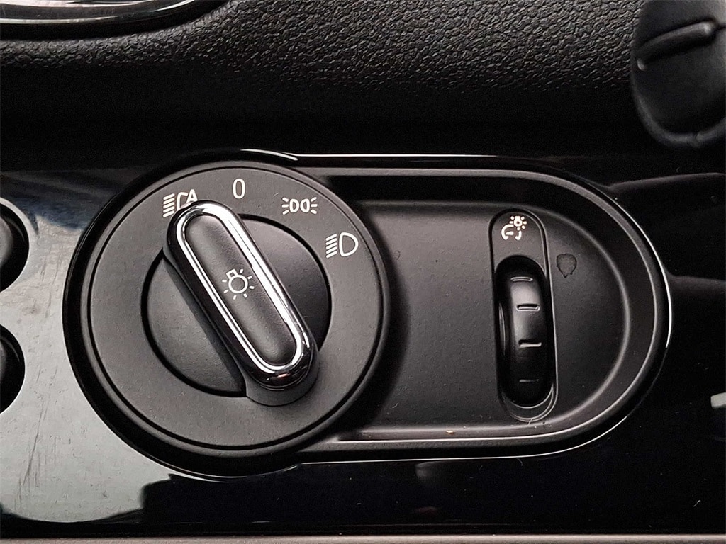 Thumbnail: 2019 MINI Cooper Countryman - 22