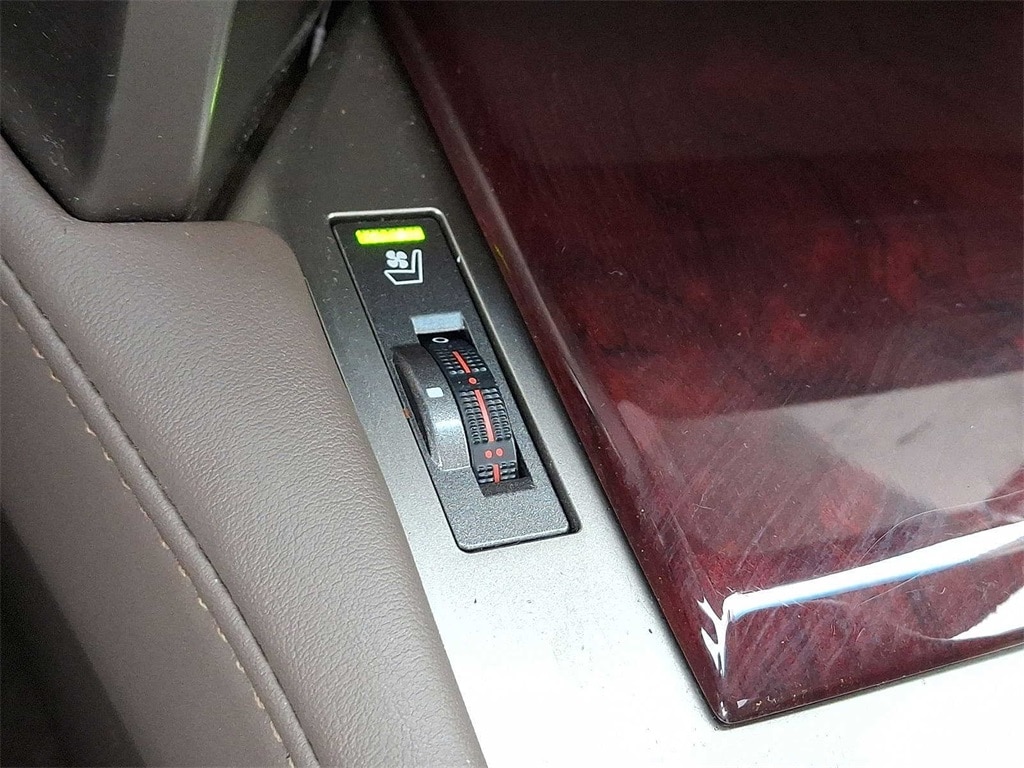 Thumbnail: 2012 Lexus GX - 19