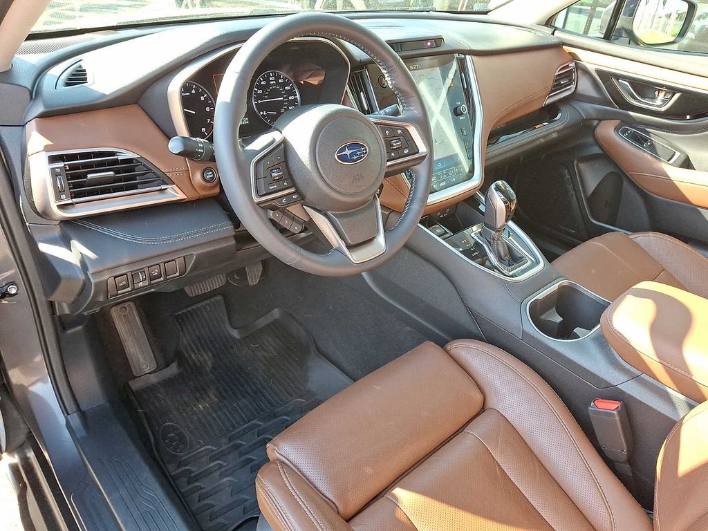 Thumbnail: 2022 Subaru Outback - 10