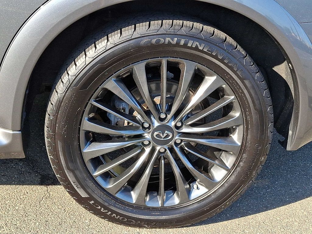 Thumbnail: 2020 INFINITI QX80 - 7