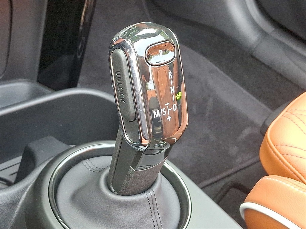 Thumbnail: 2024 MINI Cooper - 12