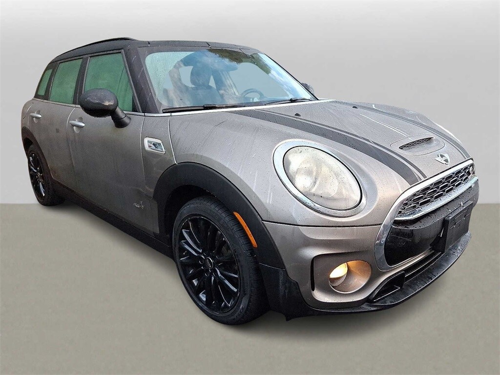 2017 Mini Cooper Base S ALL4 photo 3