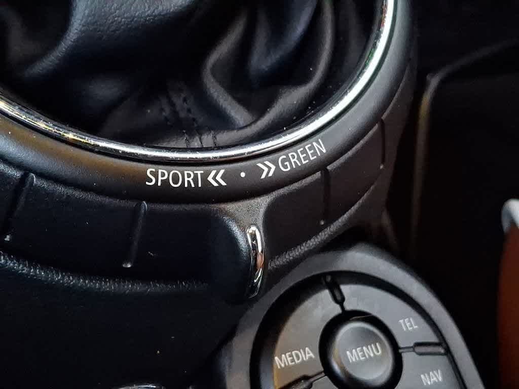 Thumbnail: 2017 MINI Cooper Convertible - 21