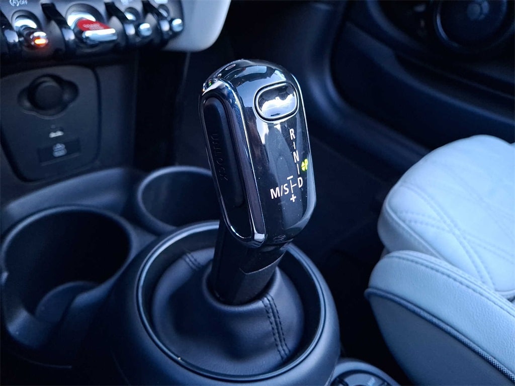 Thumbnail: 2023 MINI Cooper Convertible - 9