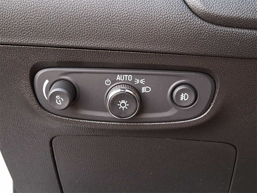 Thumbnail: 2022 Buick Encore GX - 21