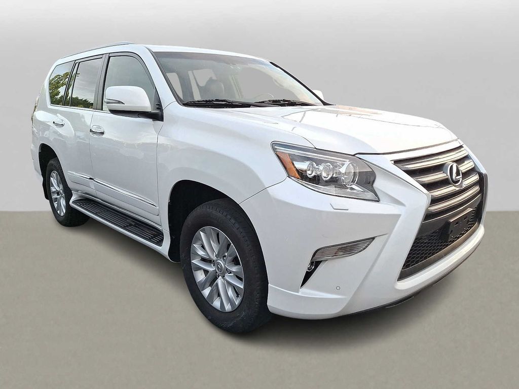 Thumbnail: 2019 Lexus GX - 3