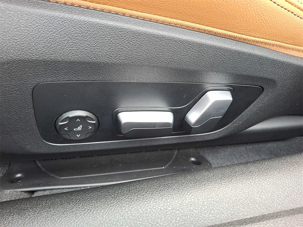 Thumbnail: 2023 BMW 4 Series - 10