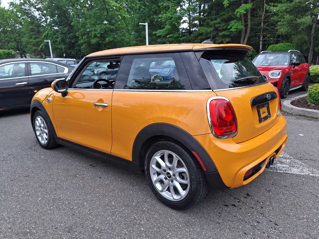 Thumbnail: 2014 MINI Cooper Hardtop - 6
