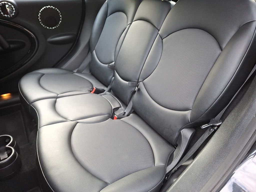 Thumbnail: 2015 MINI Cooper Countryman - 7