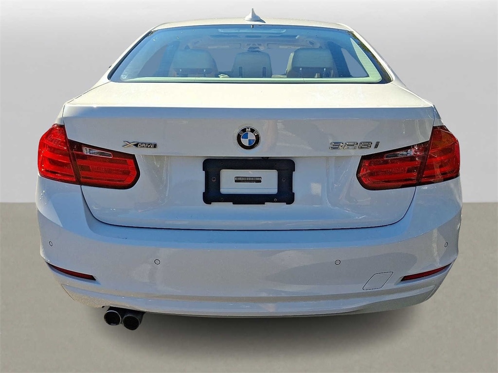 Thumbnail: 2015 BMW 3 Series - 5