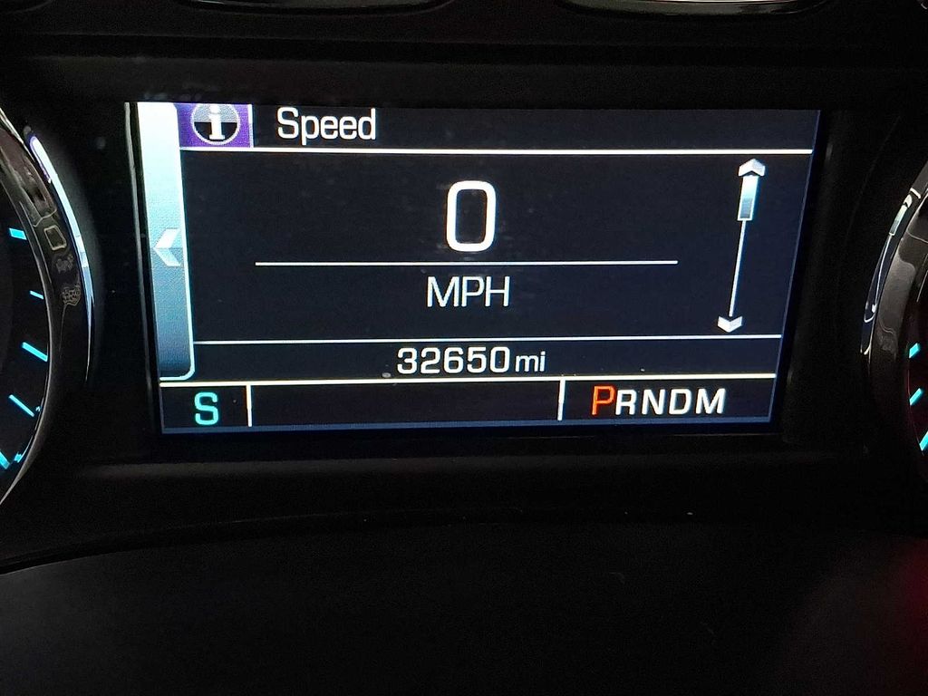 Thumbnail: 2015 Chevrolet Silverado 1500 - 16