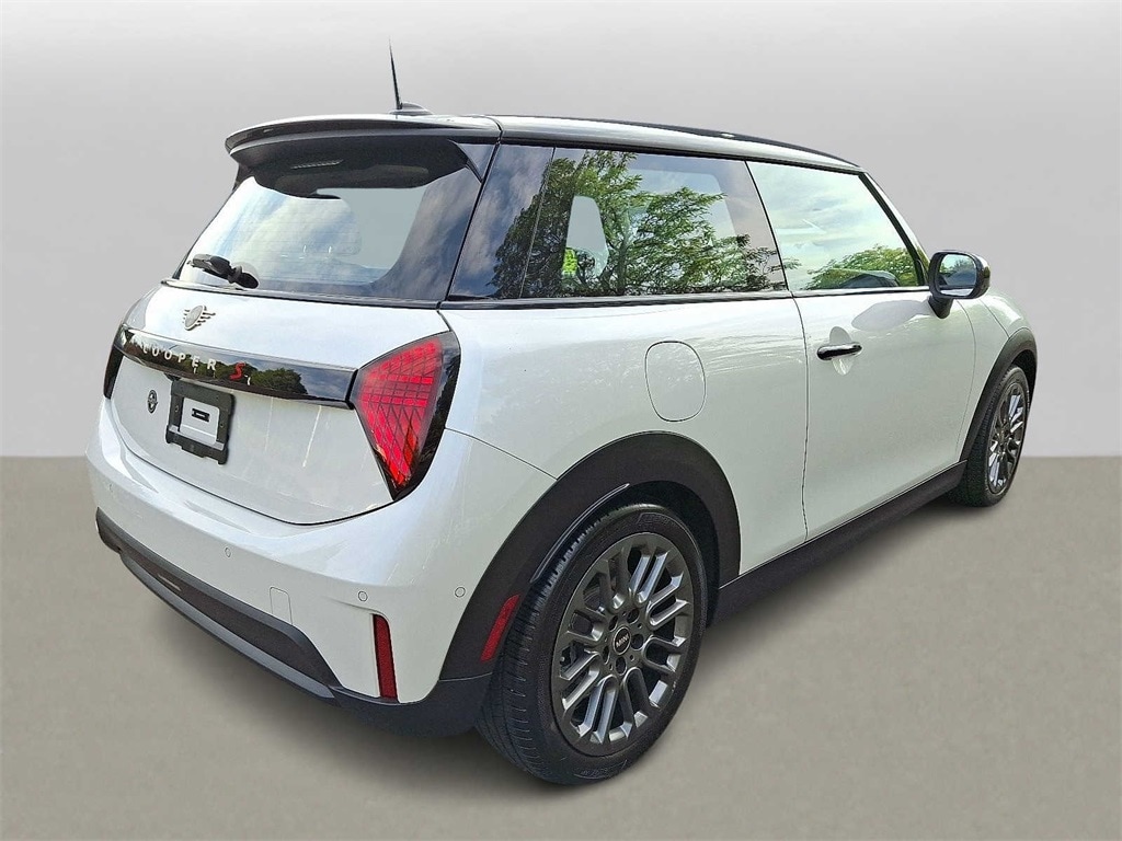 Thumbnail: 2025 MINI Cooper Hardtop - 5