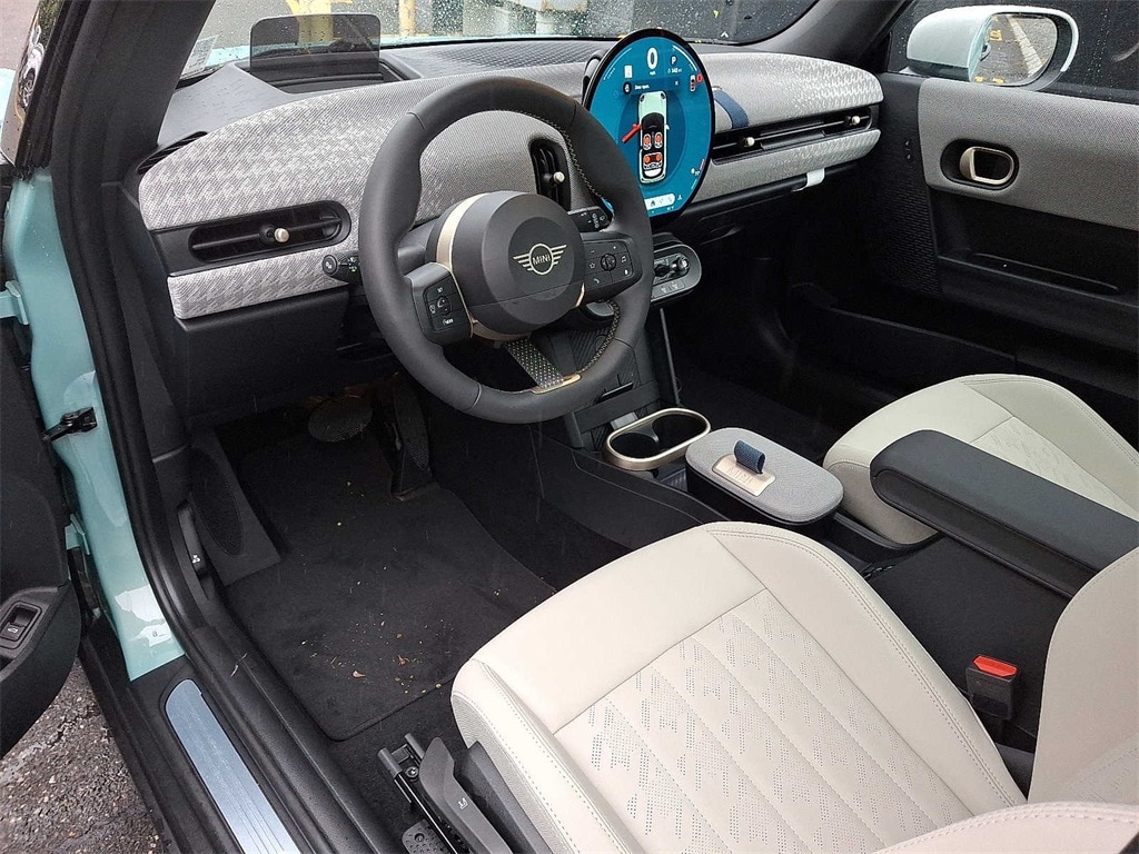 2025 MINI Cooper Hardtop S 10