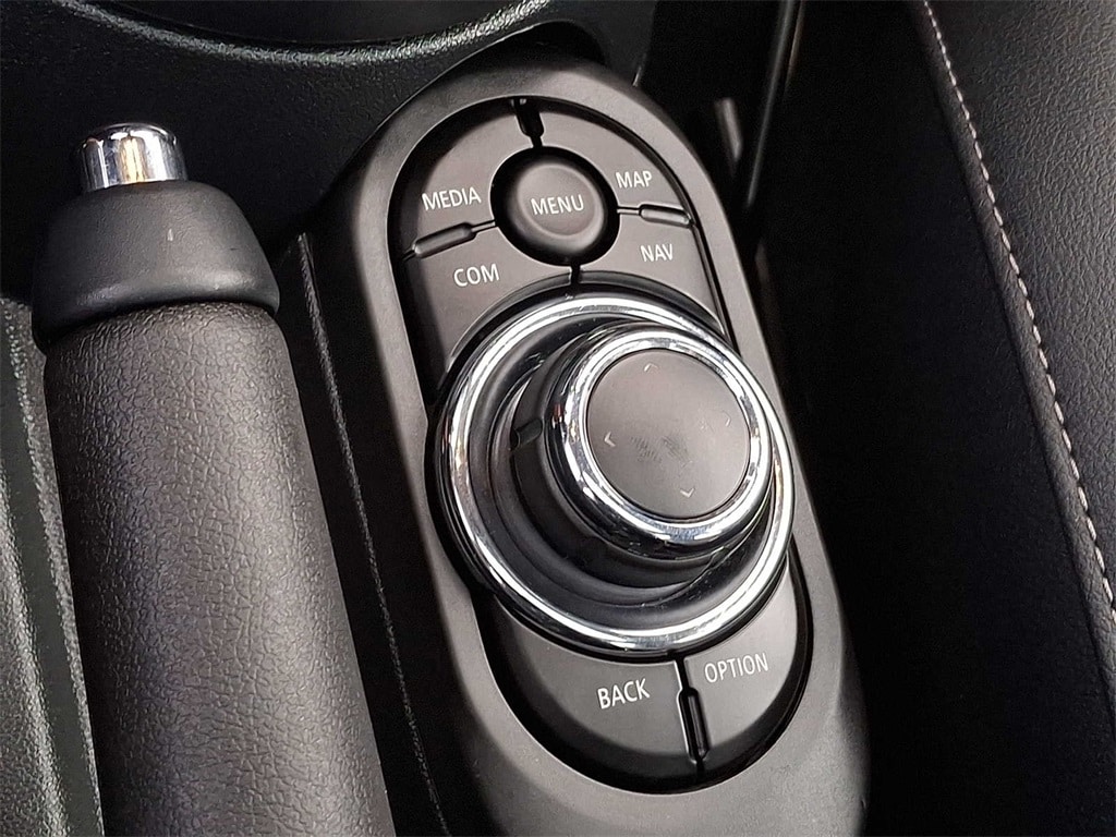 Thumbnail: 2024 MINI Cooper Hardtop - 20