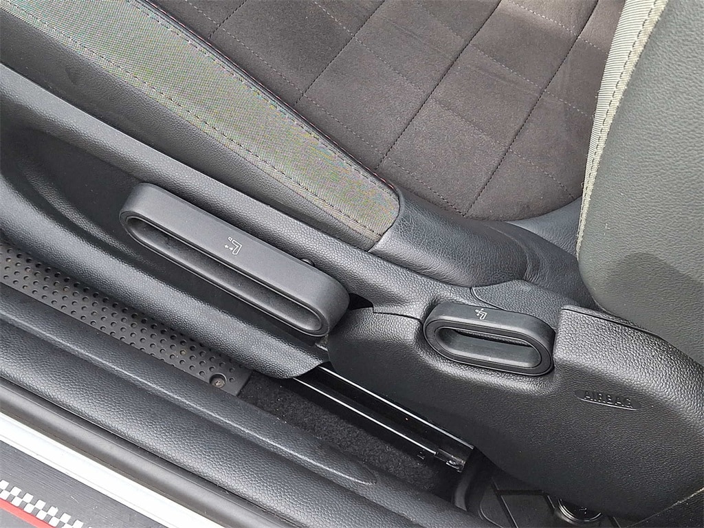 Thumbnail: 2023 MINI Cooper Hardtop - 12